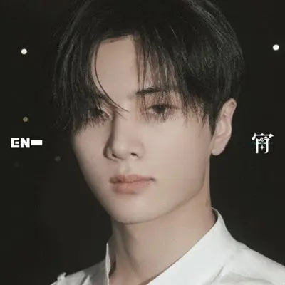 Enhypen - YOI - Jay Version - Incl. 6pg Lyric Booklet, 2 Photo Strips, Instant Photo + Selfie Photocard - 2CD